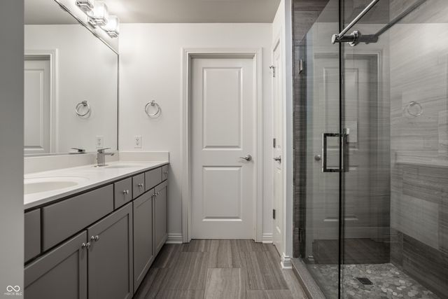 350 N Meridian Street 606, Indianapolis, IN 46204