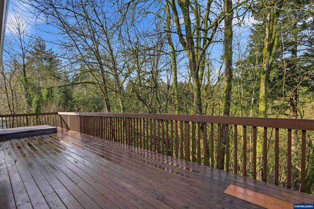 112 Mellinger Pl, Dayton, OR 97114