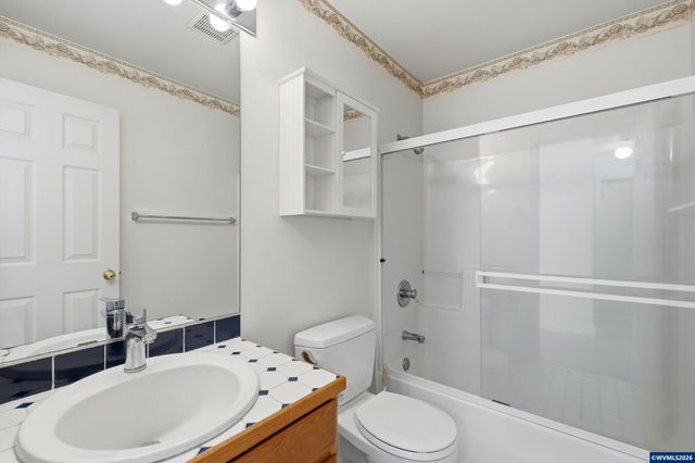 112 Mellinger Pl, Dayton, OR 97114