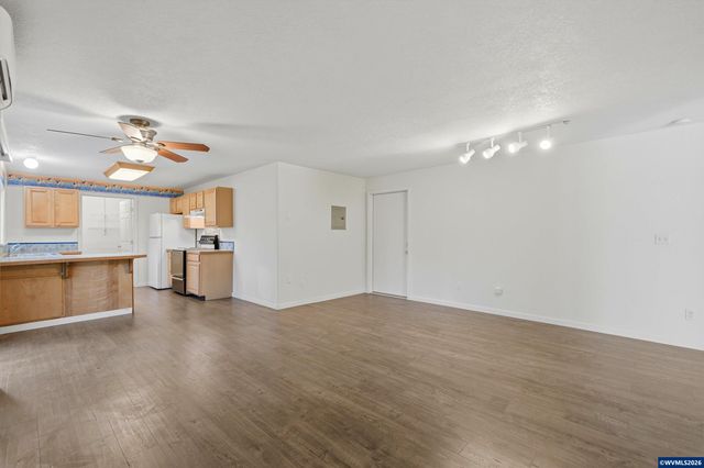 112 Mellinger Pl, Dayton, OR 97114