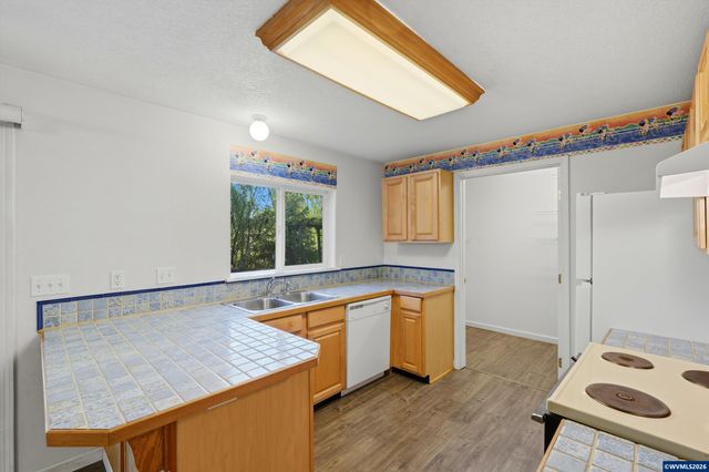 112 Mellinger Pl, Dayton, OR 97114