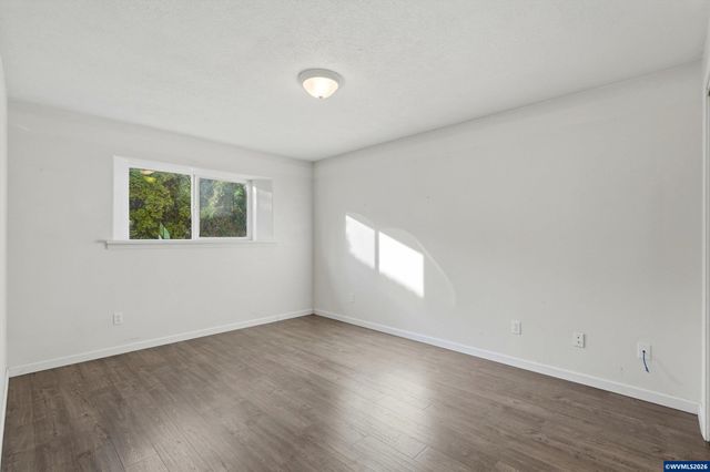 112 Mellinger Pl, Dayton, OR 97114