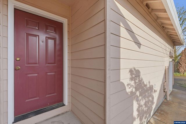 112 Mellinger Pl, Dayton, OR 97114