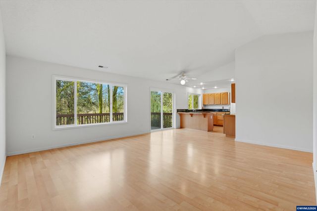 112 Mellinger Pl, Dayton, OR 97114