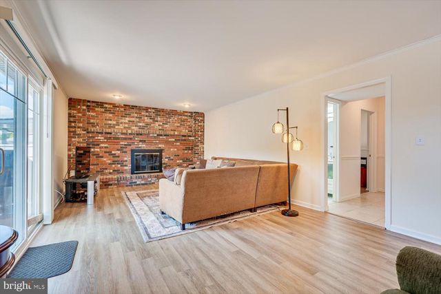86 ALBEMARLE RD, Hamilton, NJ 08690