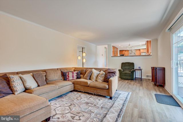 86 ALBEMARLE RD, Hamilton, NJ 08690