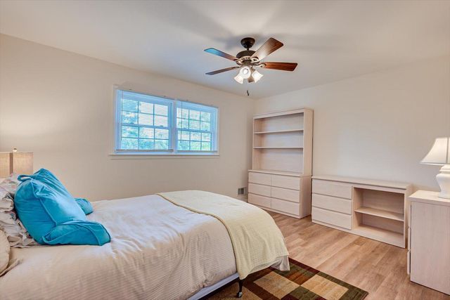 86 ALBEMARLE RD, Hamilton, NJ 08690