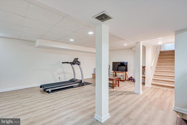 86 ALBEMARLE RD, Hamilton, NJ 08690