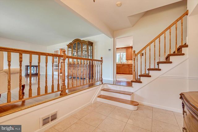 86 ALBEMARLE RD, Hamilton, NJ 08690
