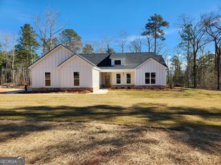 606 Dean Patrick, Locust Grove, GA 30248