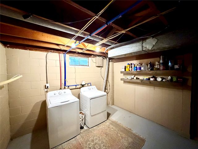 1501 W Roosevelt Street, Knoxville, IA 50138