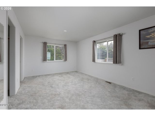 3401 Nw HIDDEN LAKE Dr, Waldport, OR 97394