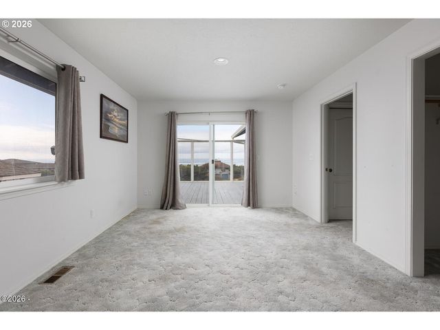 3401 Nw HIDDEN LAKE Dr, Waldport, OR 97394