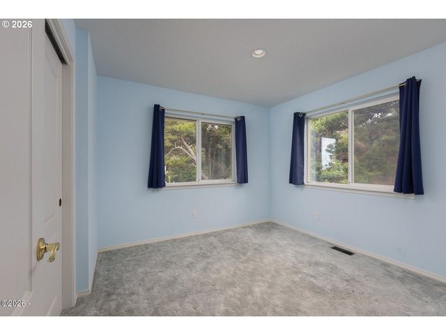 3401 Nw HIDDEN LAKE Dr, Waldport, OR 97394