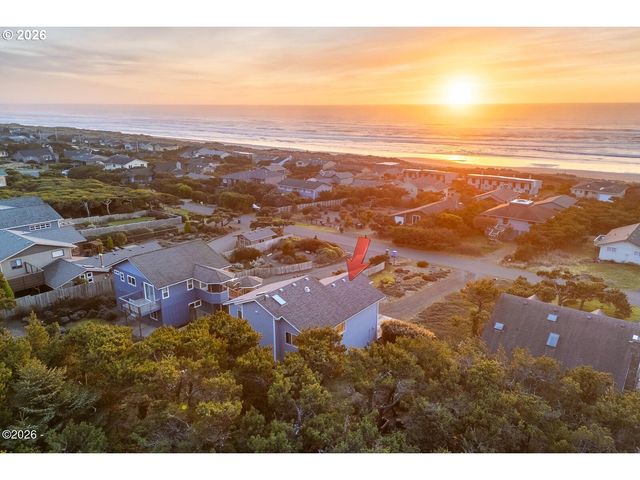 3401 Nw HIDDEN LAKE Dr, Waldport, OR 97394