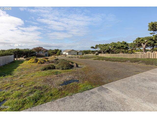 3401 Nw HIDDEN LAKE Dr, Waldport, OR 97394