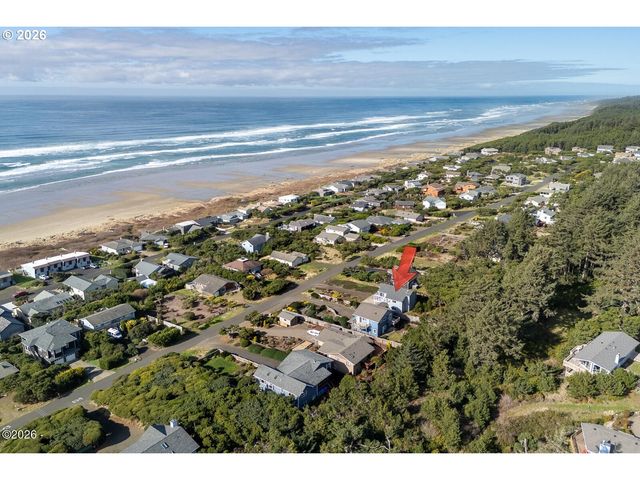 3401 Nw HIDDEN LAKE Dr, Waldport, OR 97394