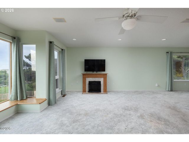 3401 Nw HIDDEN LAKE Dr, Waldport, OR 97394