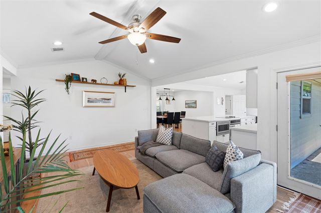 102 Enchanted Oaks Court, Spring, TX 77388