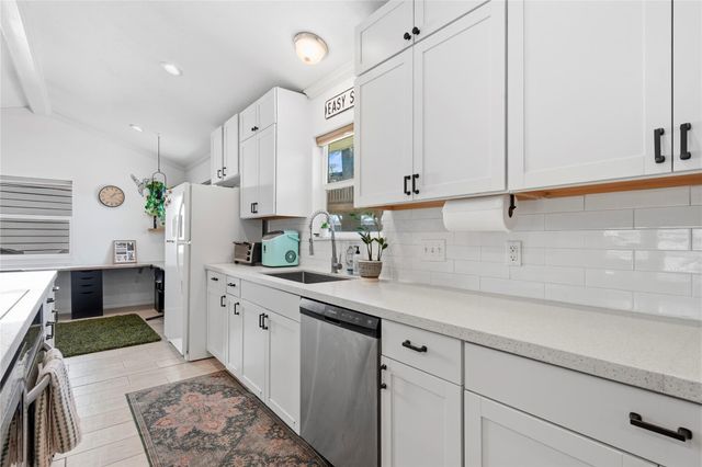 102 Enchanted Oaks Court, Spring, TX 77388