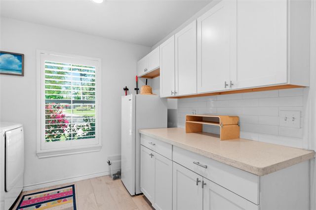 102 Enchanted Oaks Court, Spring, TX 77388