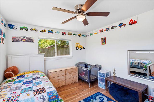 102 Enchanted Oaks Court, Spring, TX 77388