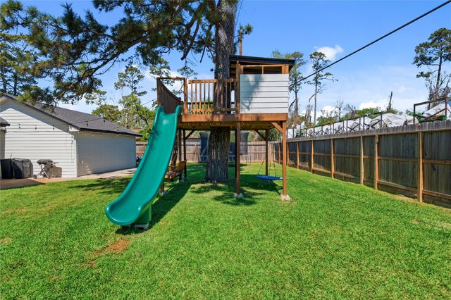 102 Enchanted Oaks Court, Spring, TX 77388