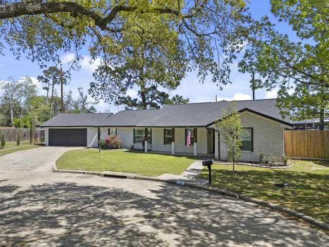 102 Enchanted Oaks Court, Spring, TX 77388