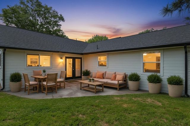 102 Enchanted Oaks Court, Spring, TX 77388