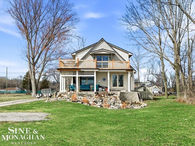 8518 S River Road, Cottrellville Twp, MI 48039