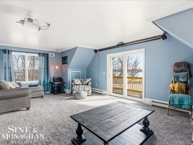 8518 S River Road, Cottrellville Twp, MI 48039