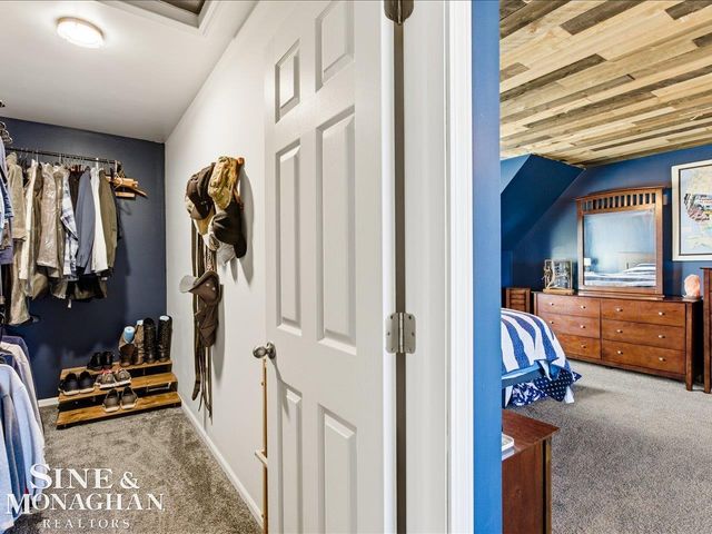 8518 S River Road, Cottrellville Twp, MI 48039