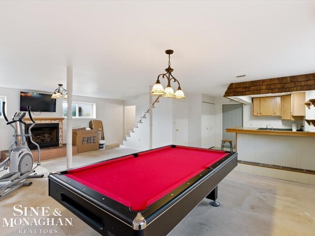 8518 S River Road, Cottrellville Twp, MI 48039