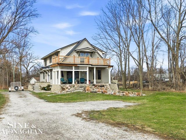8518 S River Road, Cottrellville Twp, MI 48039