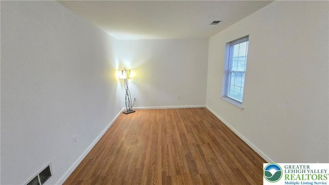 18 Jazz Circle, Whitehall Twp, PA 18052