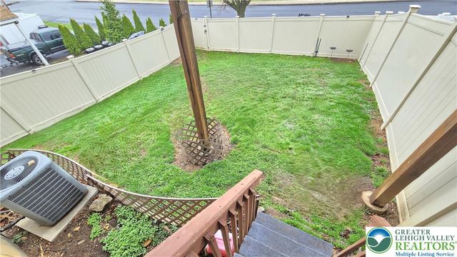 18 Jazz Circle, Whitehall Twp, PA 18052