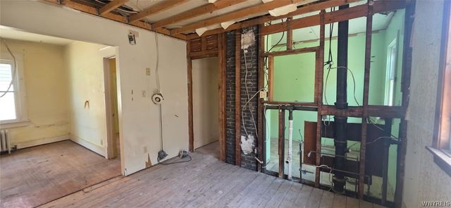27 Crestwood Avenue, Buffalo, NY 14216