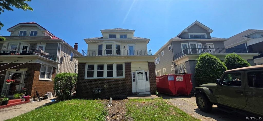 27 Crestwood Avenue, Buffalo, NY 14216
