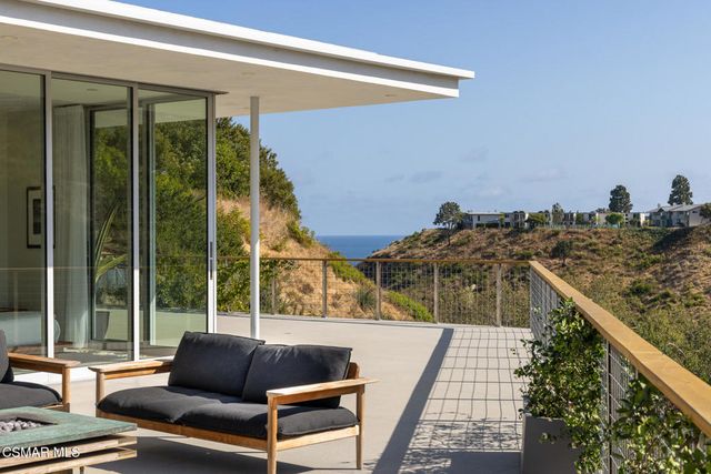 30612 La Sonora Drive, Malibu, CA 90265