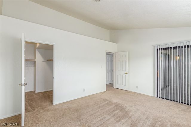5072 RAINBOW Boulevard 205, Las Vegas, NV 89118