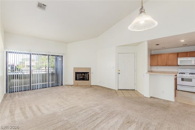5072 RAINBOW Boulevard 205, Las Vegas, NV 89118