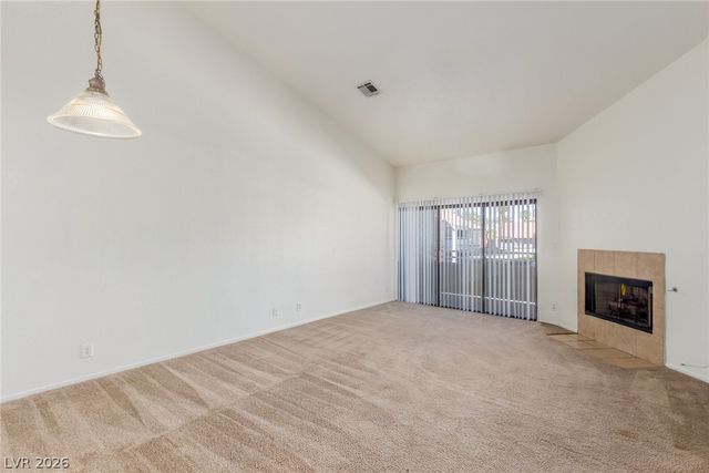 5072 RAINBOW Boulevard 205, Las Vegas, NV 89118