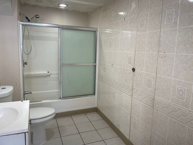 418-420 Boston St, Lynn, MA 01905