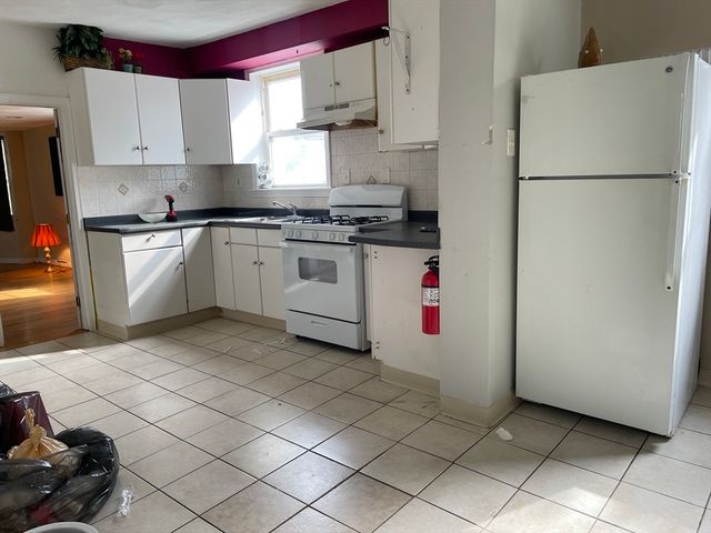 418-420 Boston St, Lynn, MA 01905