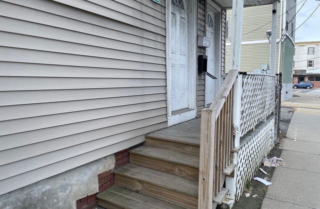 418-420 Boston St, Lynn, MA 01905