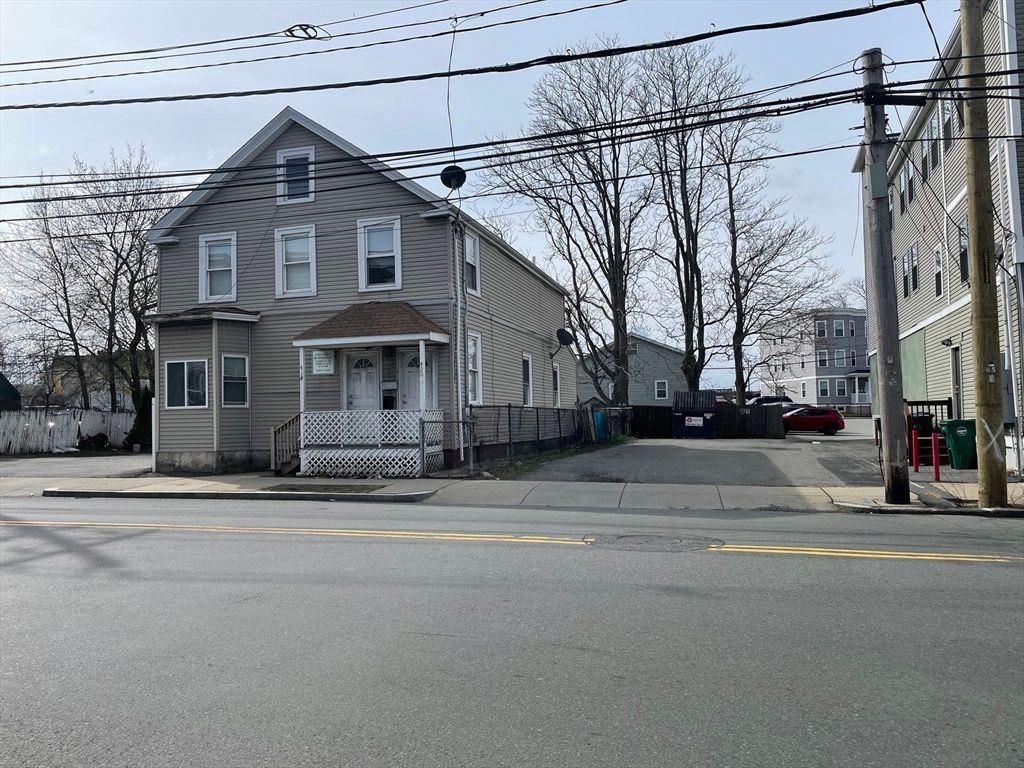 418-420 Boston St, Lynn, MA 01905