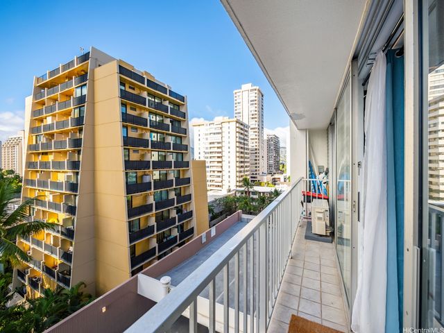 2427 Kuhio Avenue 804, Honolulu, HI 96815