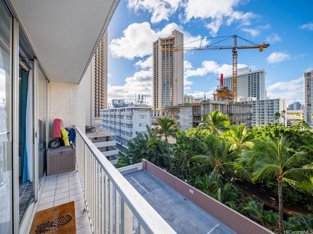 2427 Kuhio Avenue 804, Honolulu, HI 96815