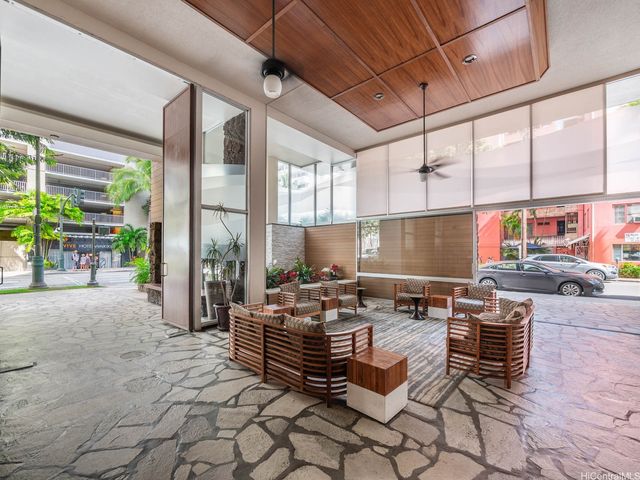 2427 Kuhio Avenue 804, Honolulu, HI 96815