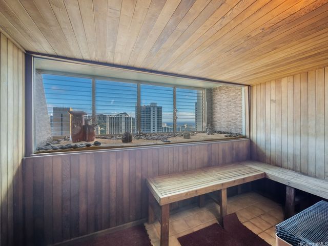 2427 Kuhio Avenue 804, Honolulu, HI 96815